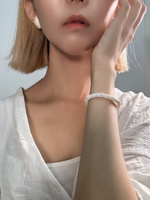 晨曦映月
